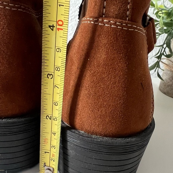 St. Johns Bay Womens Dalian Chelsea Ankle Boots Brown Low Heel Zip Size 10 Shoes - Picture 2 of 12